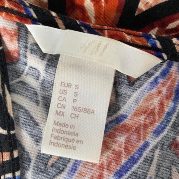 H&M Swingy Dress with Black and Brown Design - Picture 5 of 6